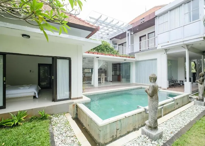 Villa Puri Gading By The Lavana - 5 Bedroom