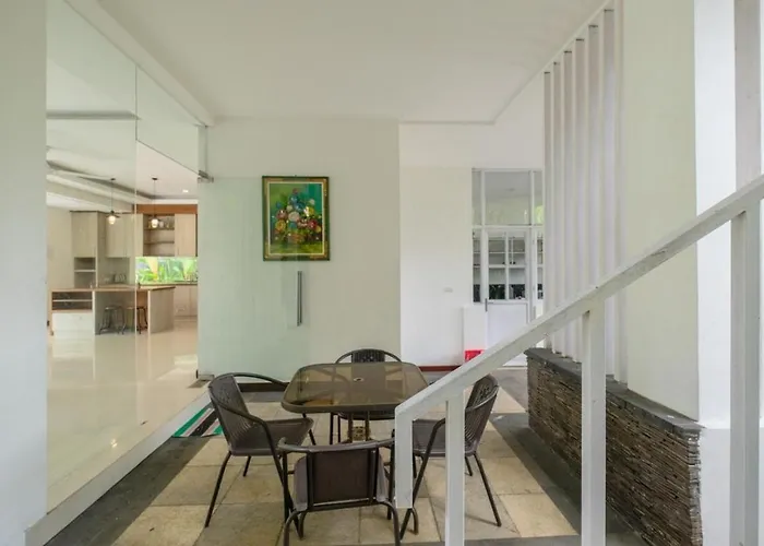 Villa Puri Gading By The Lavana - 5 Bedroom