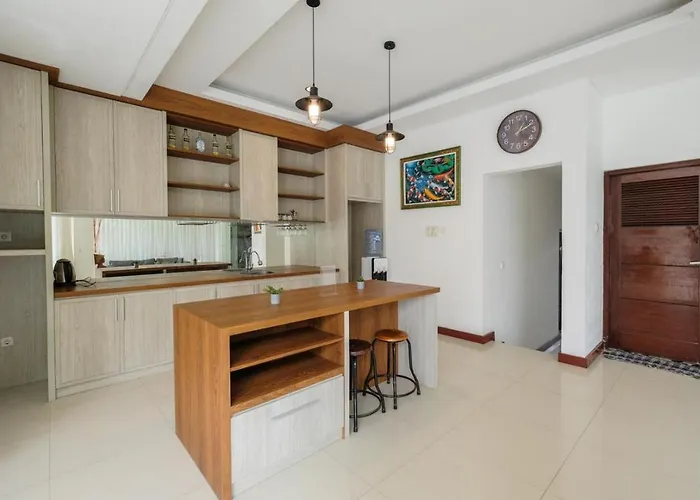 Puri Gading By The Lavana - 5 Bedroom Villa Jimbaran