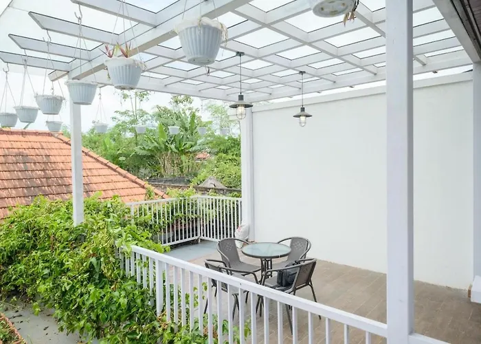 Villa Puri Gading By The Lavana - 5 Bedroom *