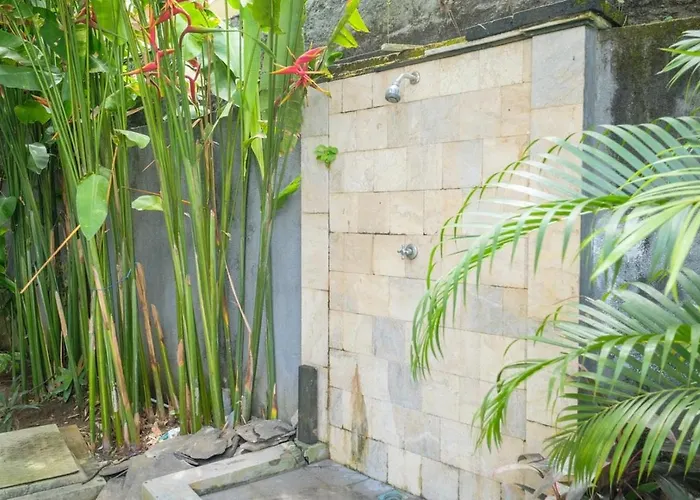 Villa Puri Gading By The Lavana - 5 Bedroom *